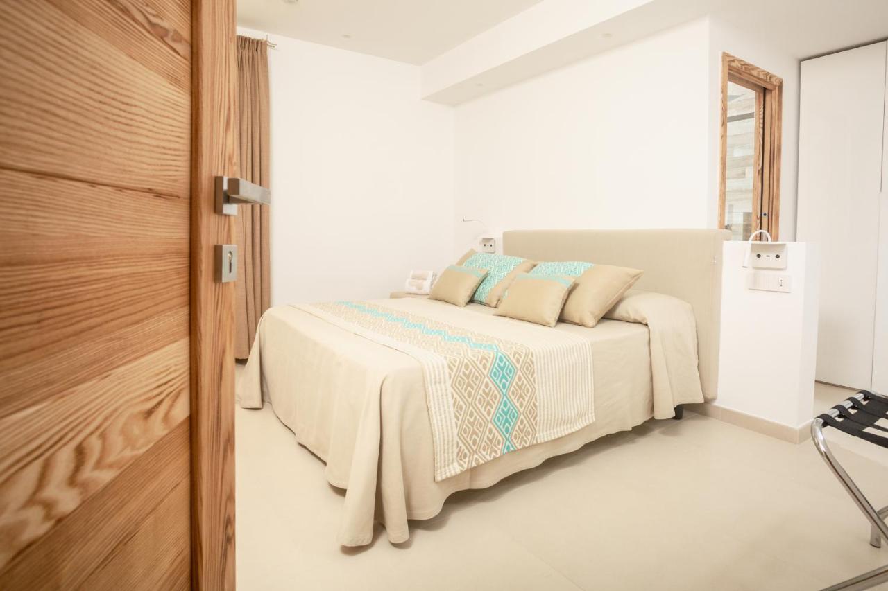 Assaje' Luxury Rooms Santa Teresa Gallura Ngoại thất bức ảnh
